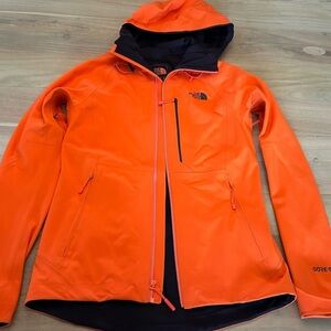 The North Face women Vibrant Orange Performance Jacket